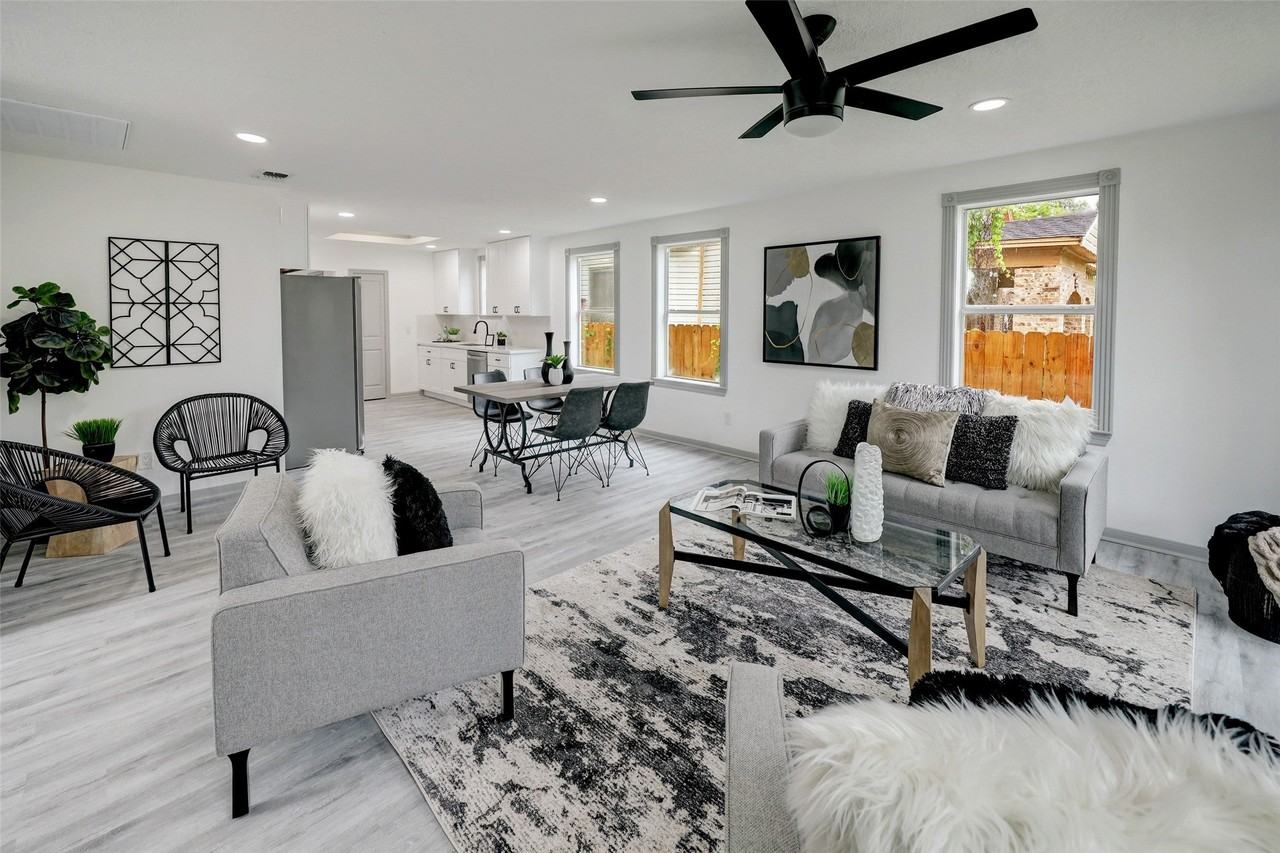 2320 Chestnut St - Photo 6 of 24