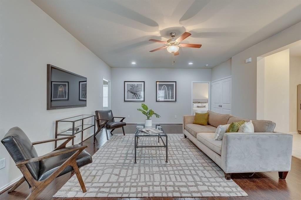 2705 Mccart Ave #205 - Photo 7 of 25