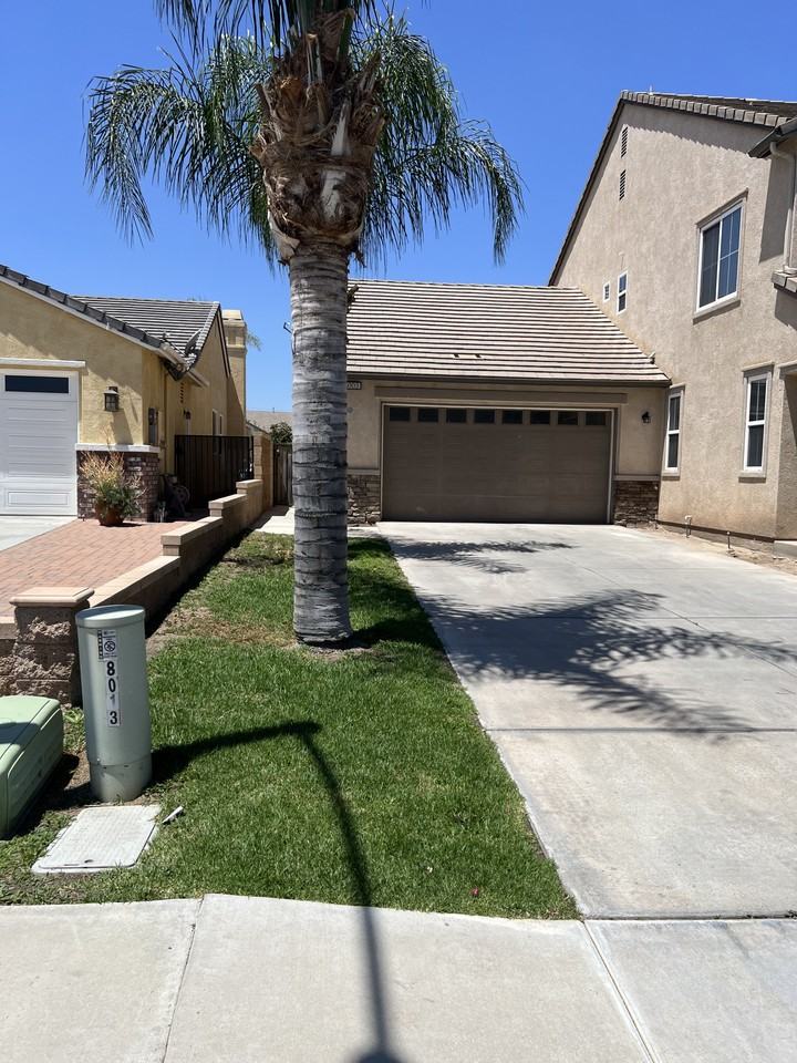 8003 Bluff View Lane - Photo 3 of 5