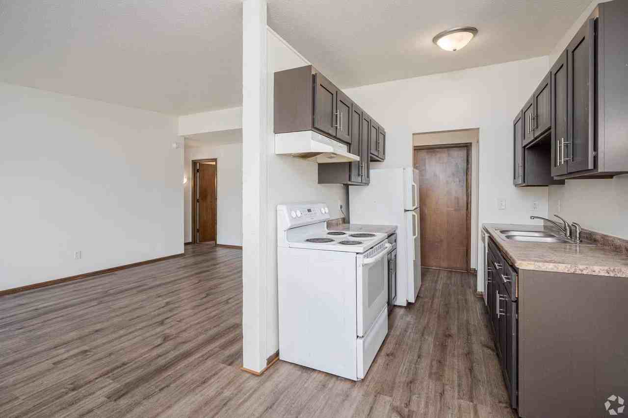 Cedar Crest Apartments - Photo 2 of 36