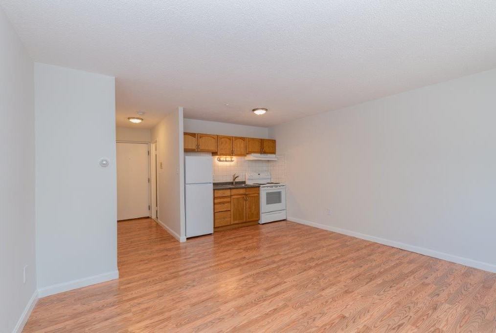162 Summer Street - Photo 4 of 10