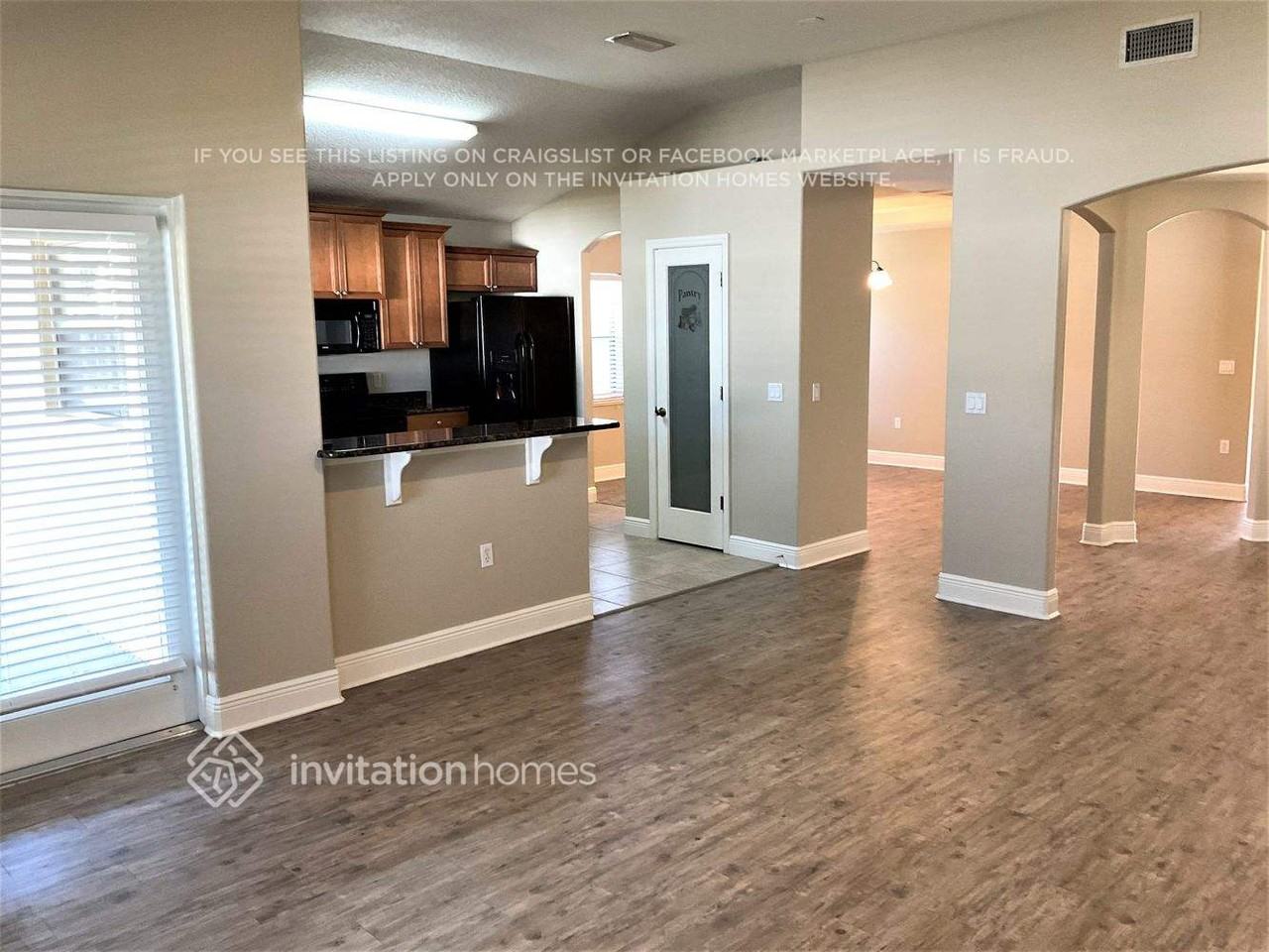 4112 Brantley Cir - Photo 3 of 10