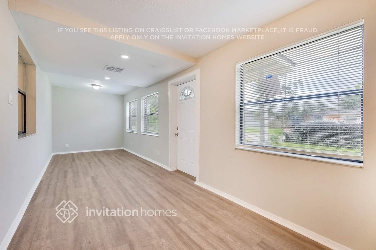 6716 Wurn Park Ct - Photo 2 of 25