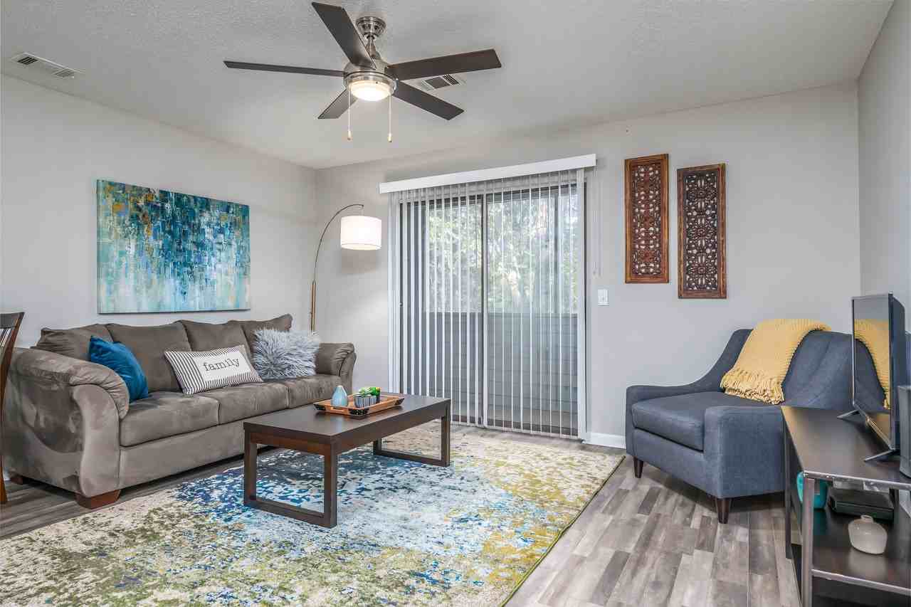 Auburn Flats - Photo 3 of 30