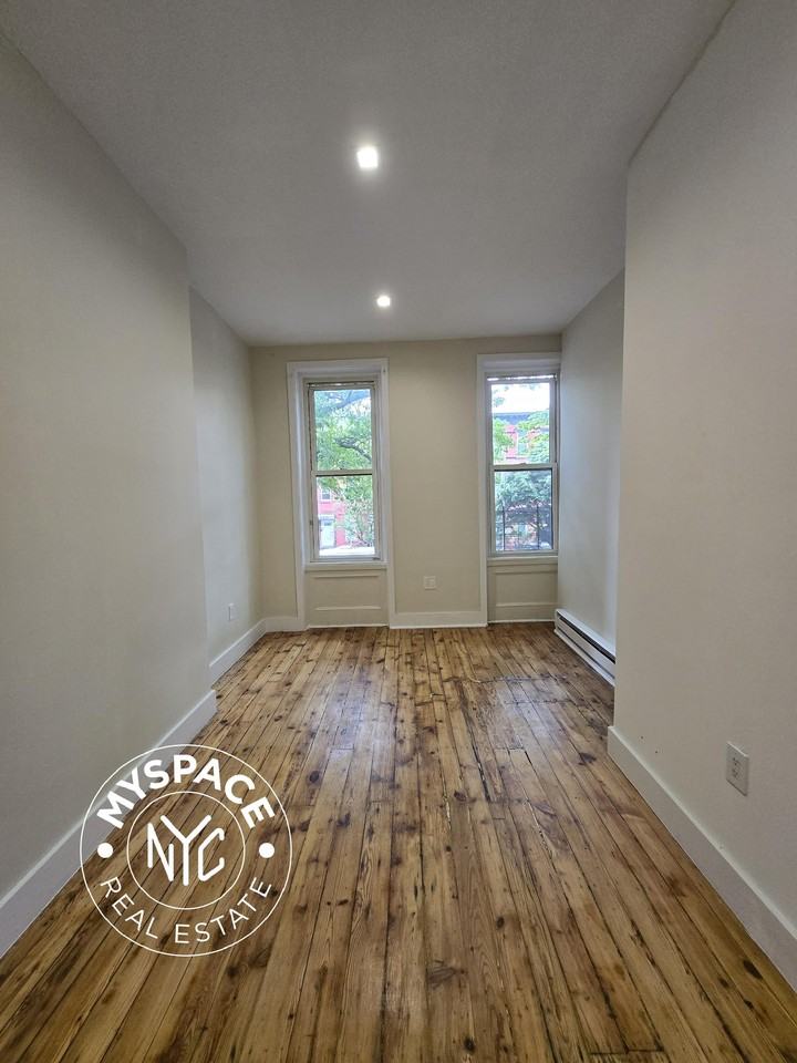 183 Hull St #2F - Photo 3 of 9