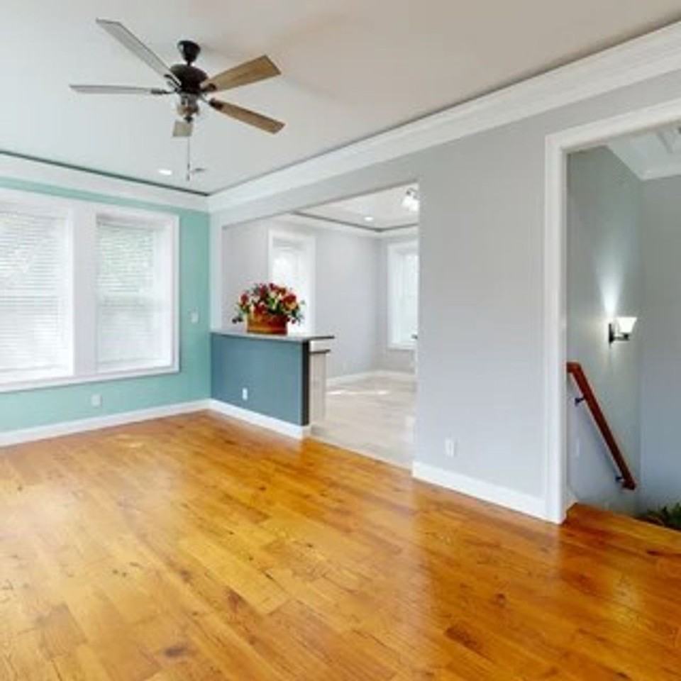 505 22nd St - Photo 6 of 18