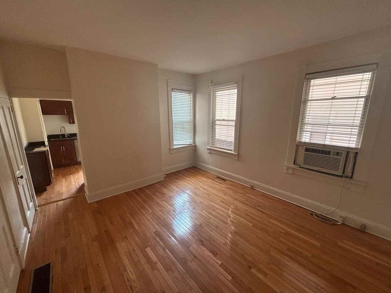 61-65 E. 4th Ave.     Mgt - Photo 4 of 31