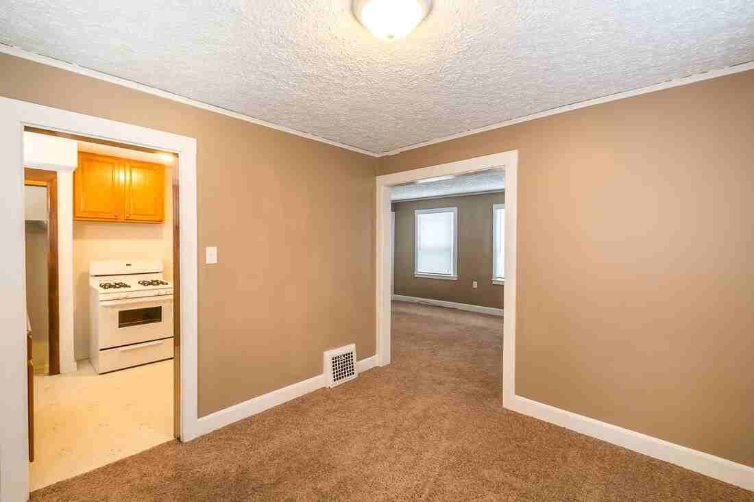 1928 23rd Street A - Photo 3 of 9