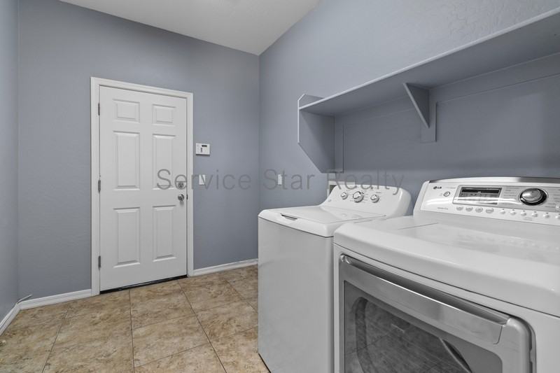 30191 W Mulberry Dr - Photo 6 of 31