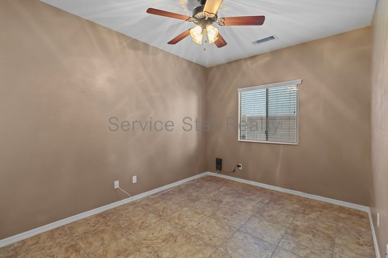 30191 W Mulberry Dr - Photo 7 of 31
