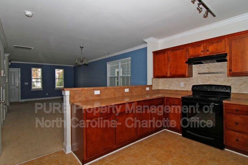 15959 Rose Glenn Ln - Photo 5 of 18