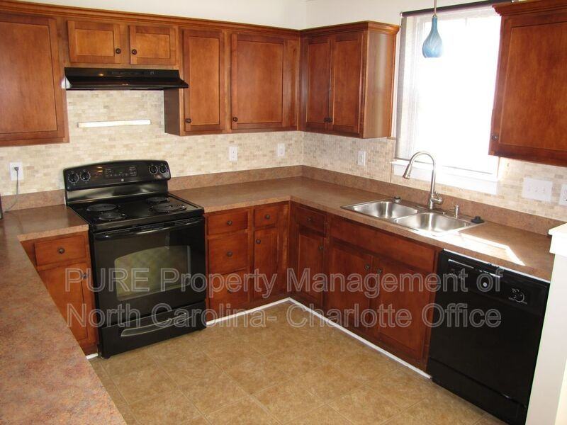 15959 Rose Glenn Ln - Photo 7 of 18