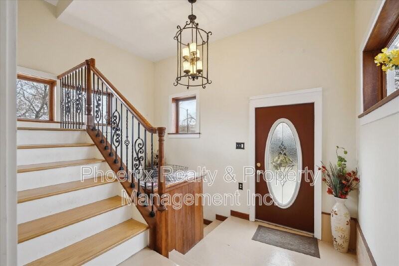 211 E Geneseo St - Photo 3 of 30
