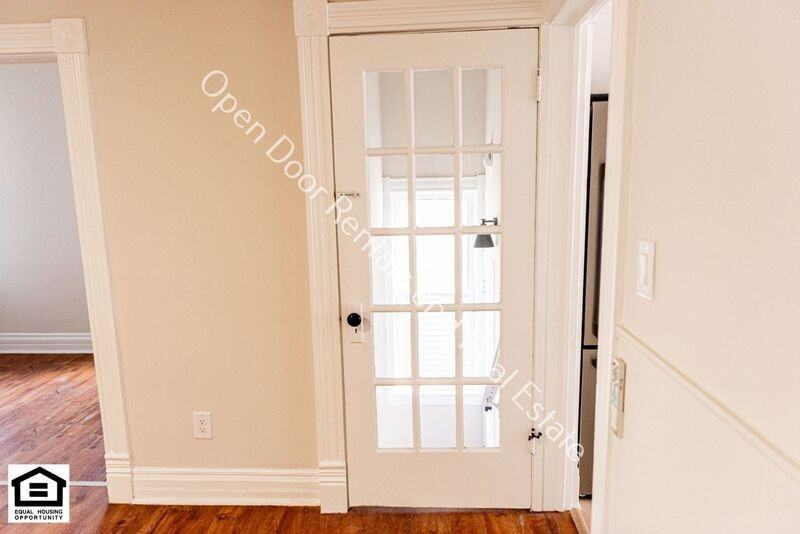 846 1/2 Columbia Ave - Photo 3 of 20