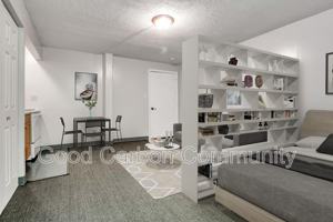 featured image of 2641 Spring St #2