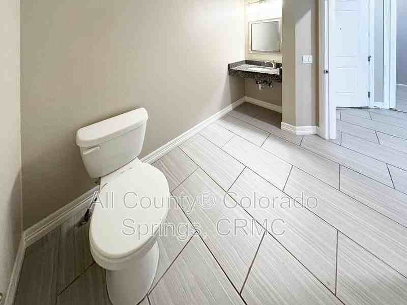 779 Brambleberry Hts - Photo 3 of 37