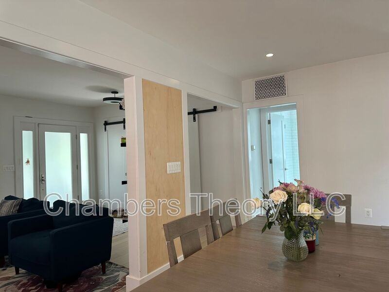 12 W Del Ray Ave - Photo 2 of 11