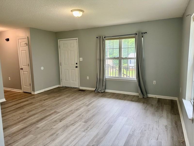 3104 Sonya Dr Nw - Photo 3 of 10