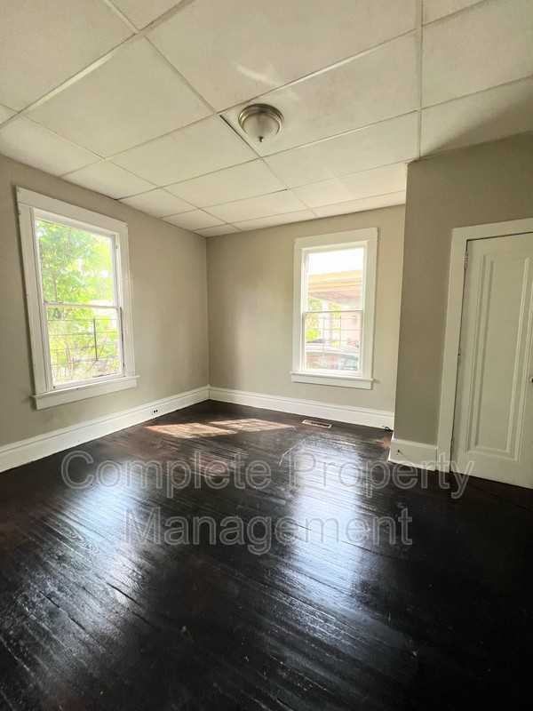 7330 1st Ave S - Photo 5 of 15