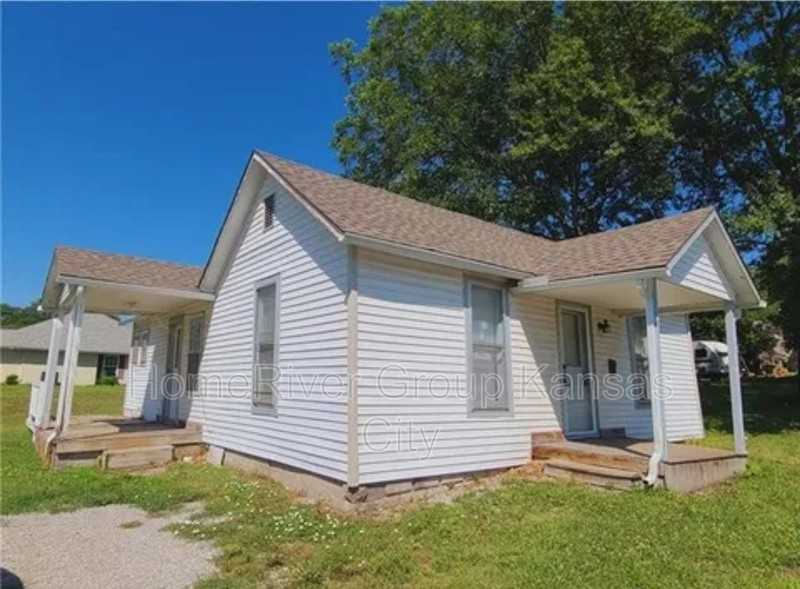 2304 Elm St - Photo 3 of 16