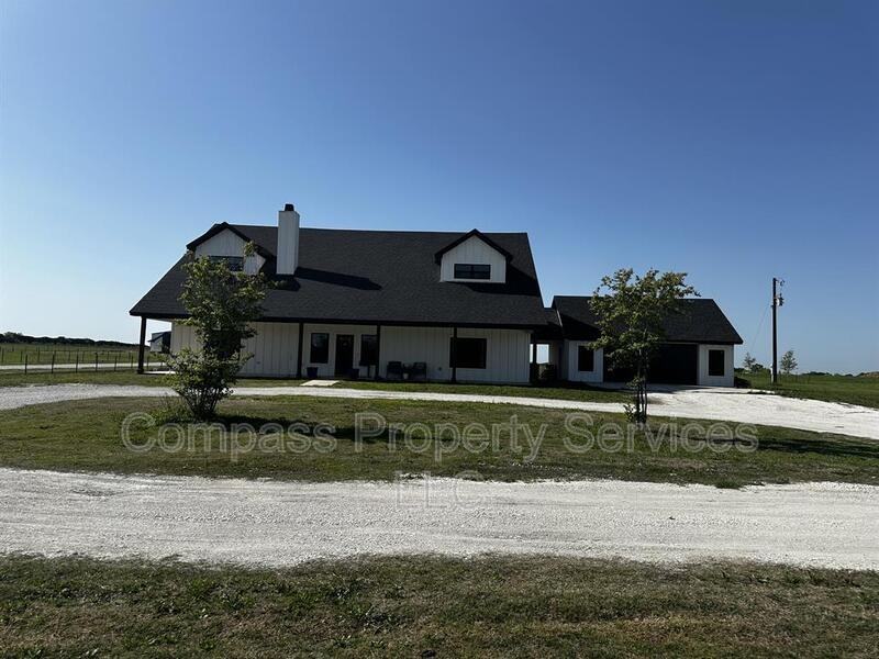 1589 Culpepper Ln - Photo 2 of 32