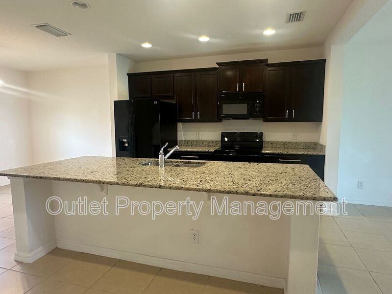 238 Annabelle Way - Photo 4 of 18