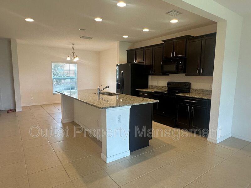 238 Annabelle Way - Photo 5 of 18