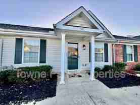 549 Edgecliff Ln - Photo 1 of 1