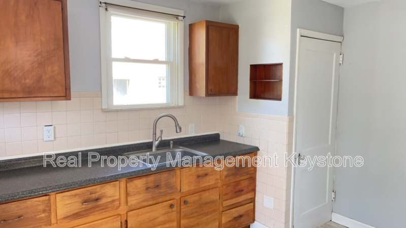 93 Briggs St - Photo 2 of 13