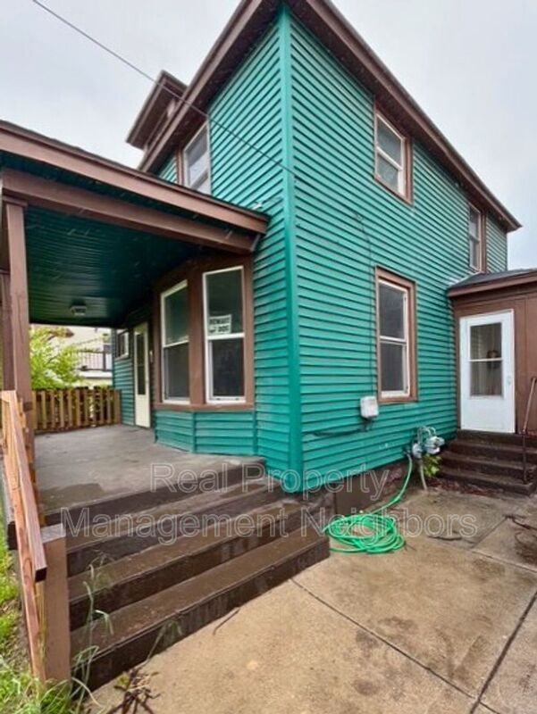 451 Graham St Sw - Photo 3 of 24