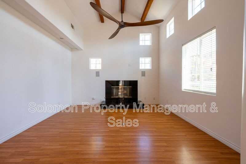 316 Surfrider Way - Photo 3 of 32