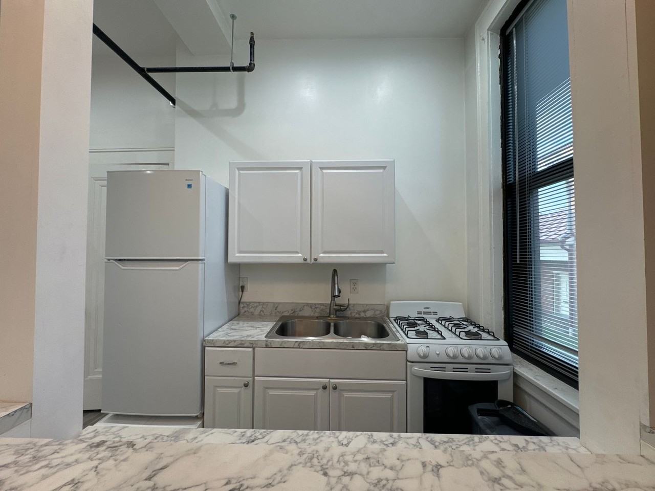 133 S 4th St #205 - Photo 5 of 11