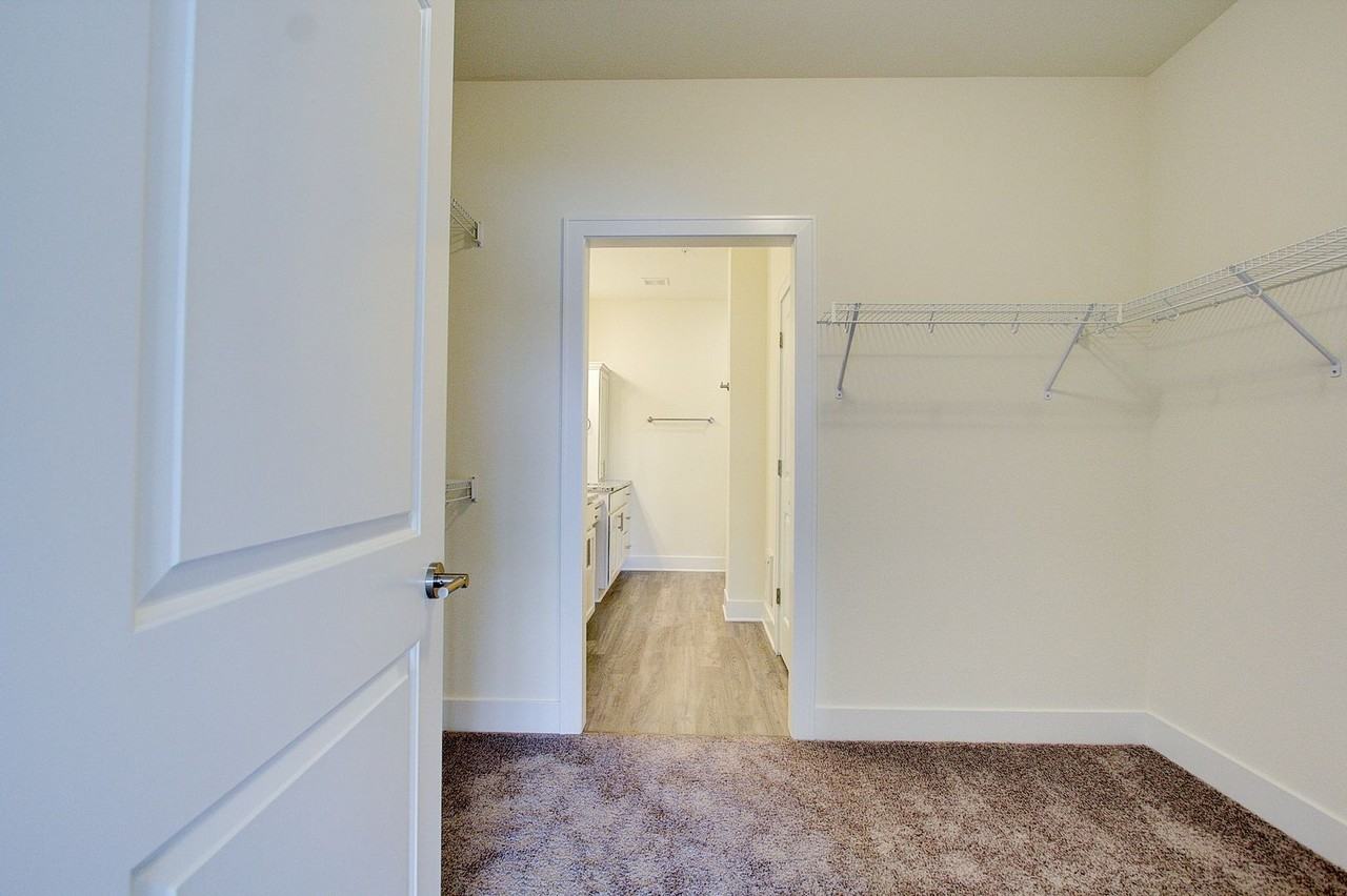 The View - Building 2 - Photo 3 of 9