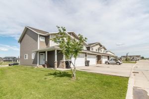 featured image of 2051 Yellowstone Cir