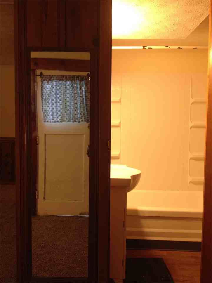 118 Franklin Avenue - Photo 7 of 9