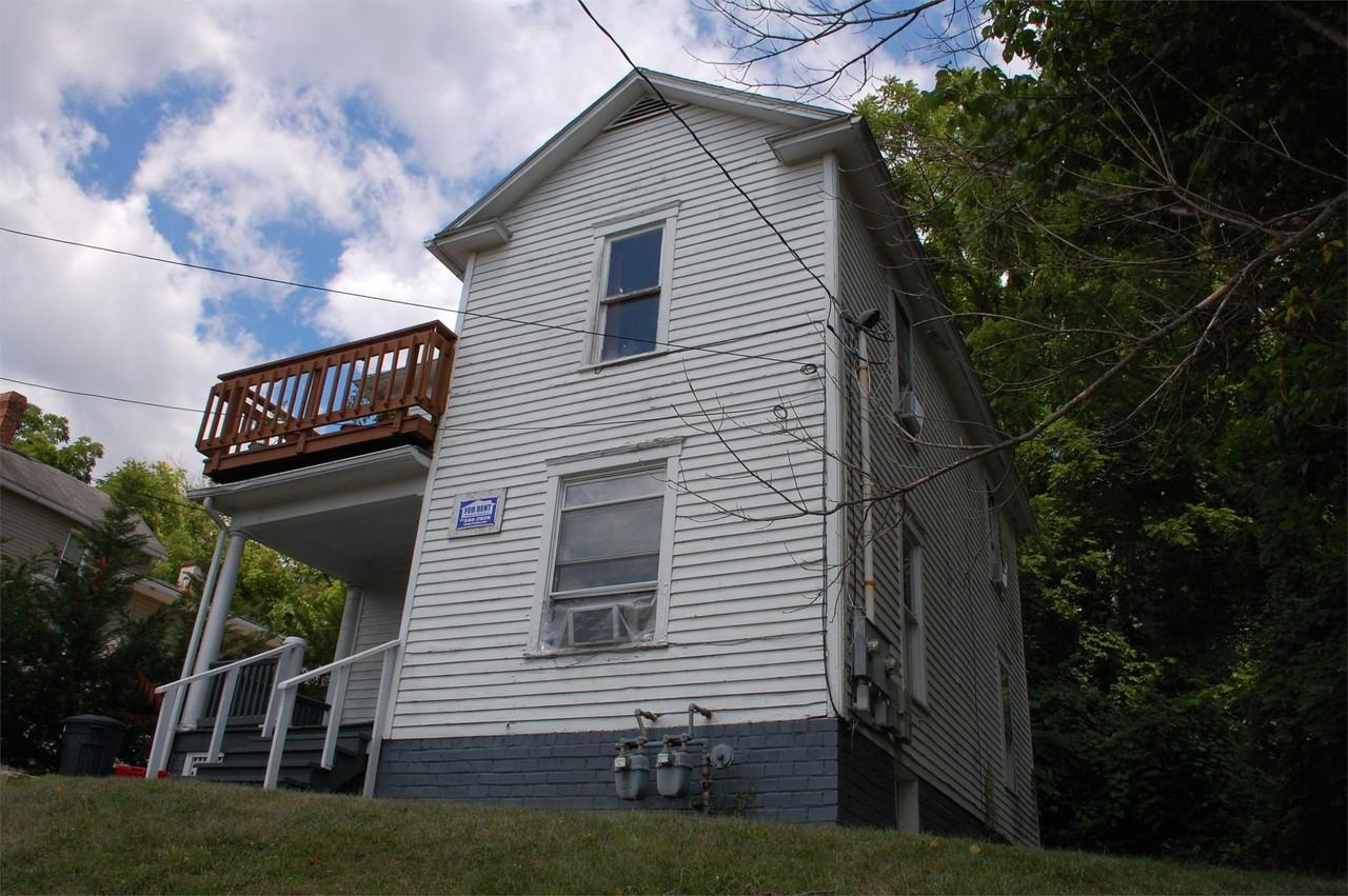 133 Franklin Avenue - Photo 2 of 11