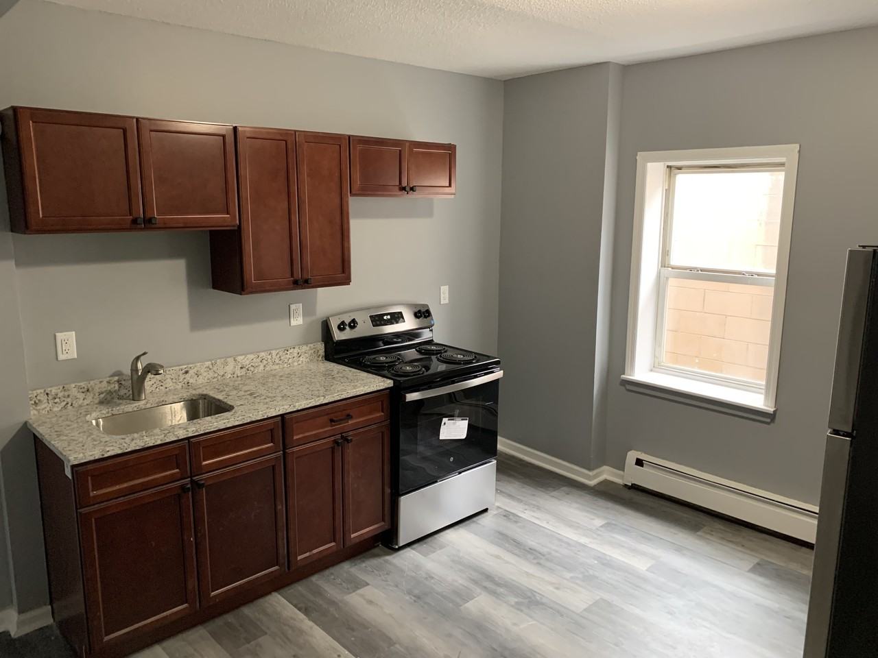 692-700 Park Street - Photo 2 of 7