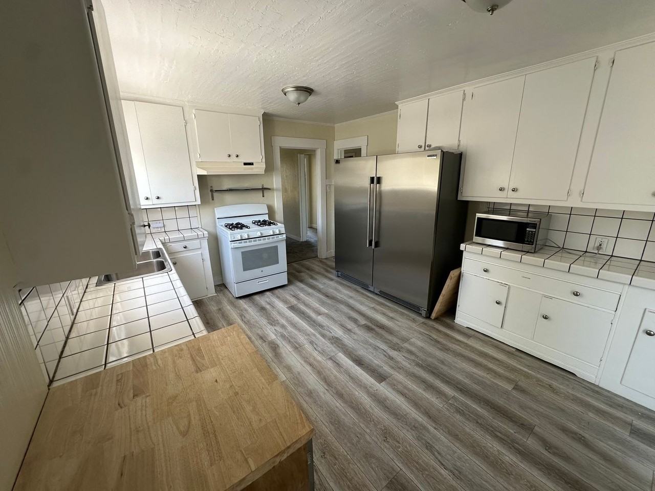 227 Beach Rd #LU - Photo 3 of 11