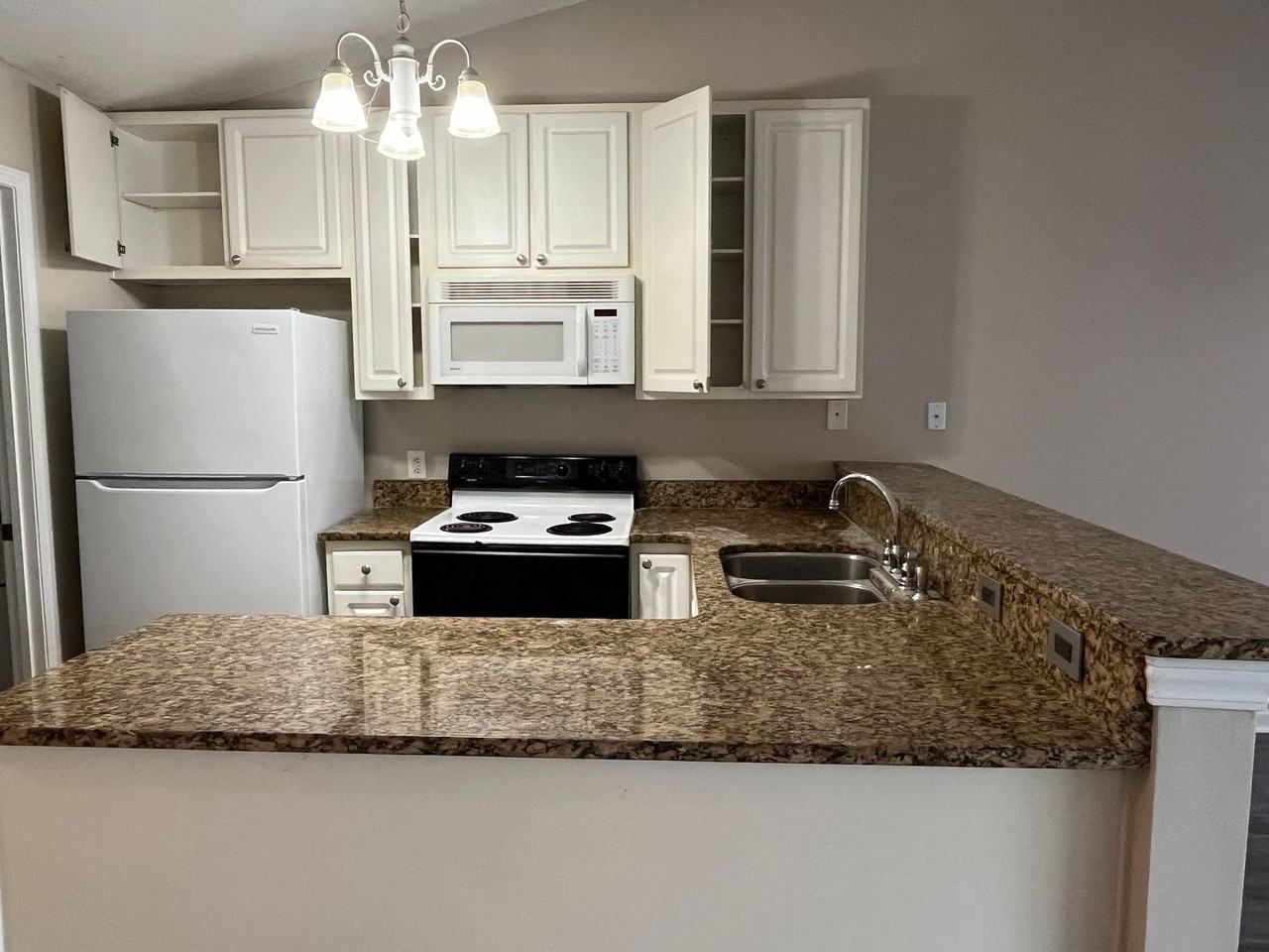 4811 Innisbrook Ct - Photo 5 of 20