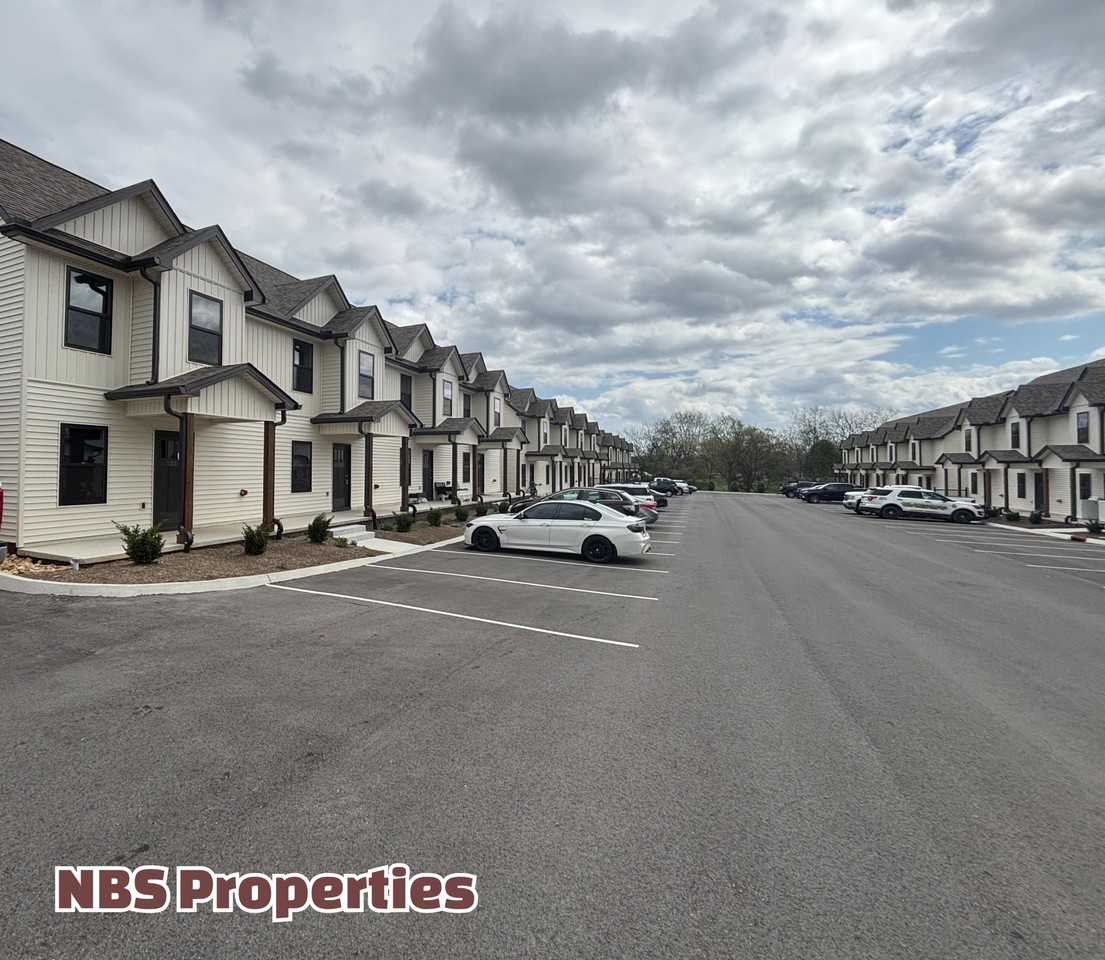 Macy Way - Photo 2 of 27