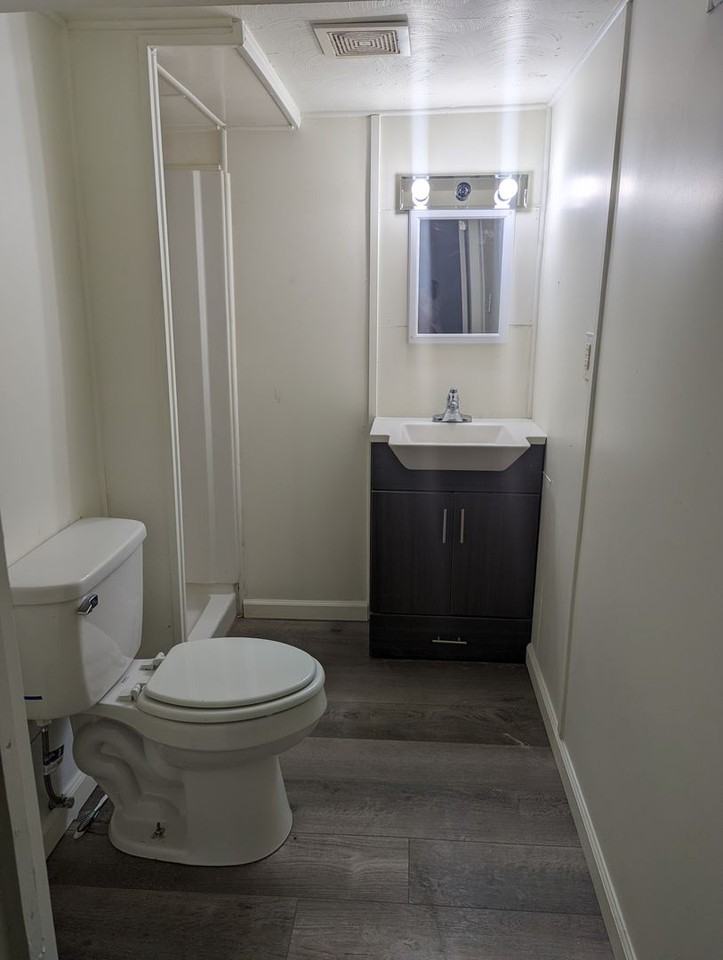 2911 Lawnridge Ct #5 - Photo 2 of 9