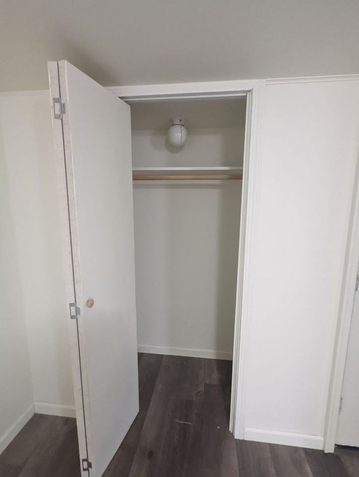 2911 Lawnridge Ct #5 - Photo 3 of 9