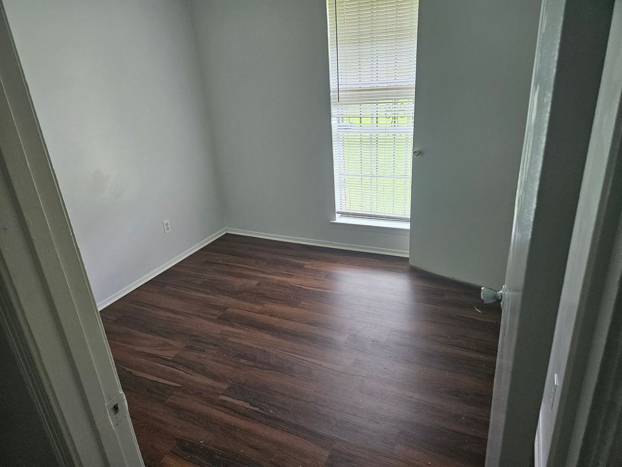 5101 Levenson Rd - Photo 4 of 7