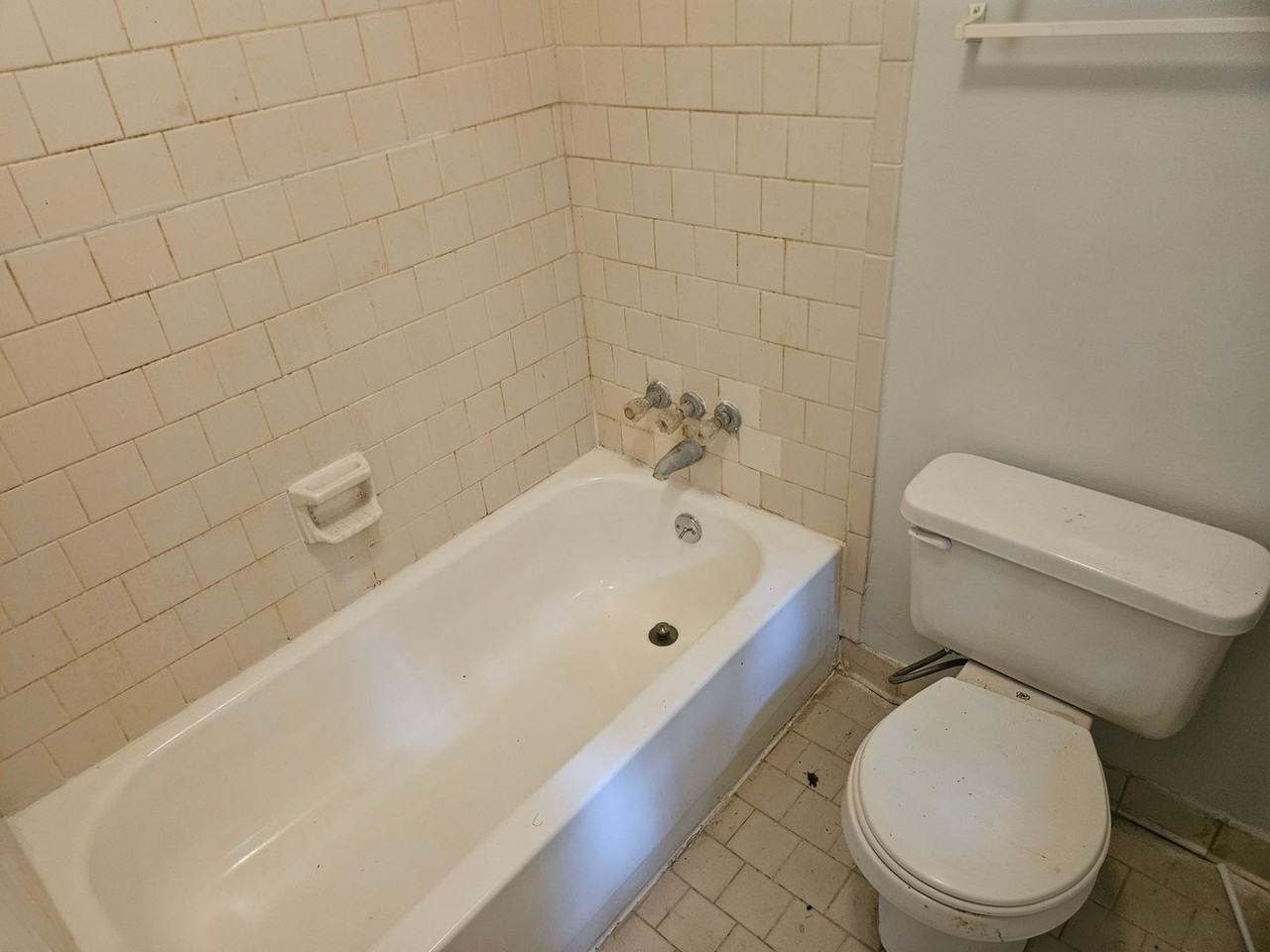 5101 Levenson Rd - Photo 6 of 7