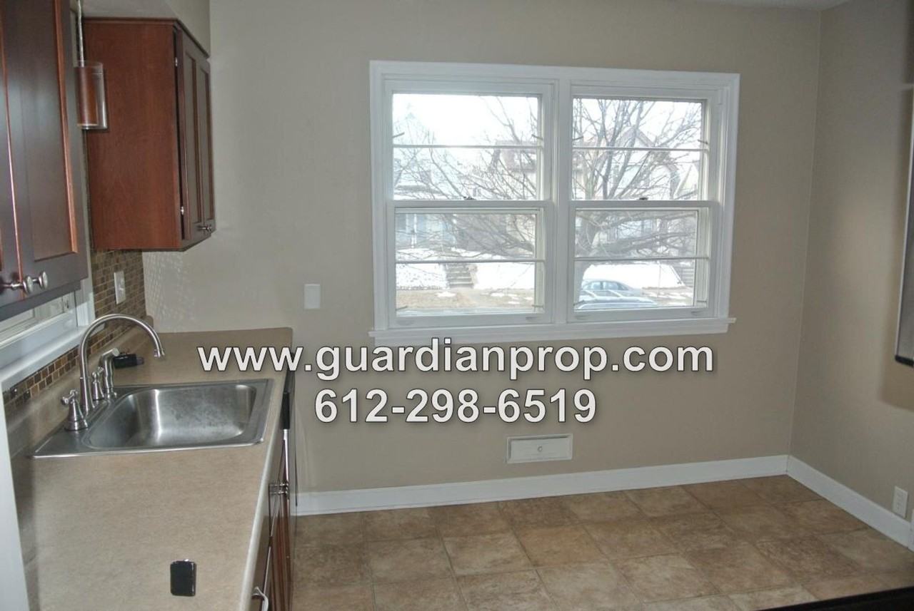 1789 Blair Ave - Photo 4 of 12