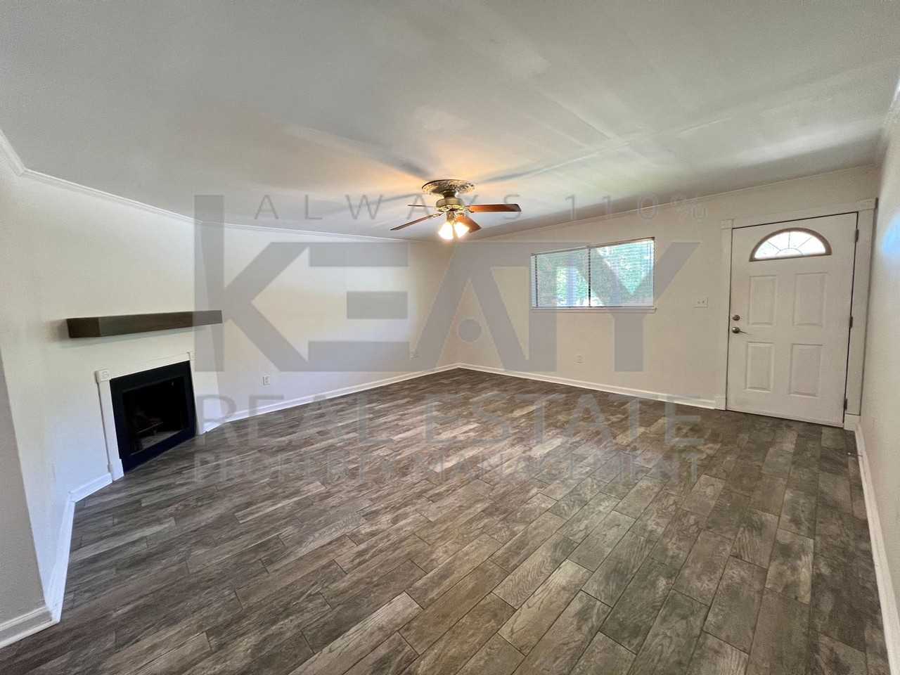 110 W Bayou Pkwy - Photo 3 of 20