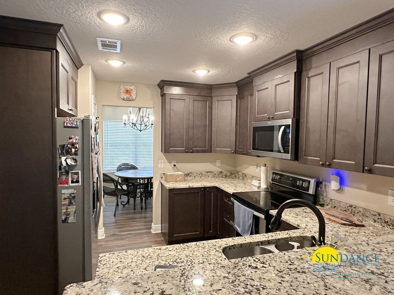 2961 N 14th Ave - Photo 2 of 16