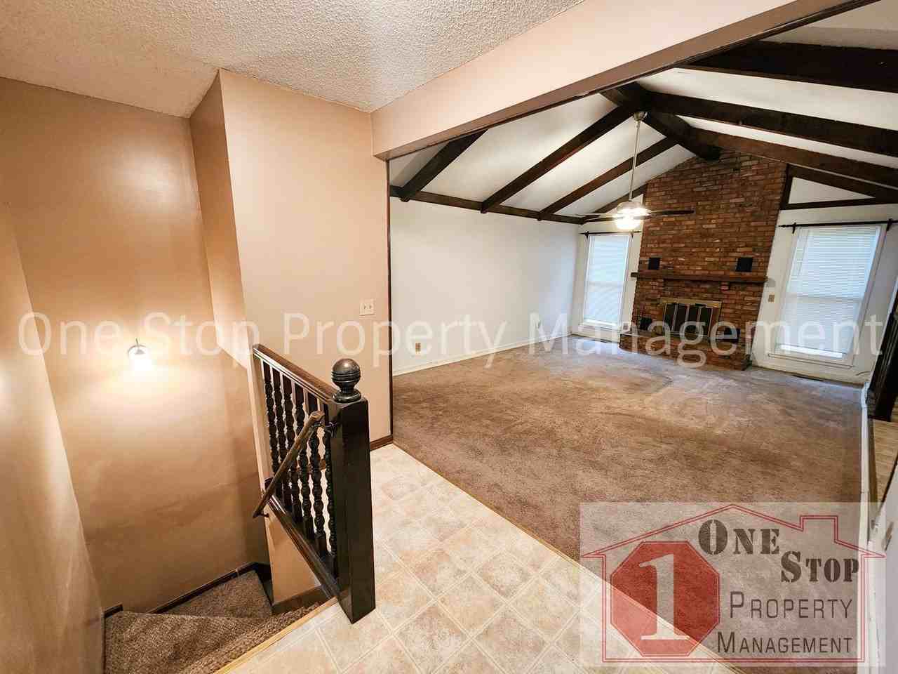 17402 E 37th Ter S - Photo 3 of 17