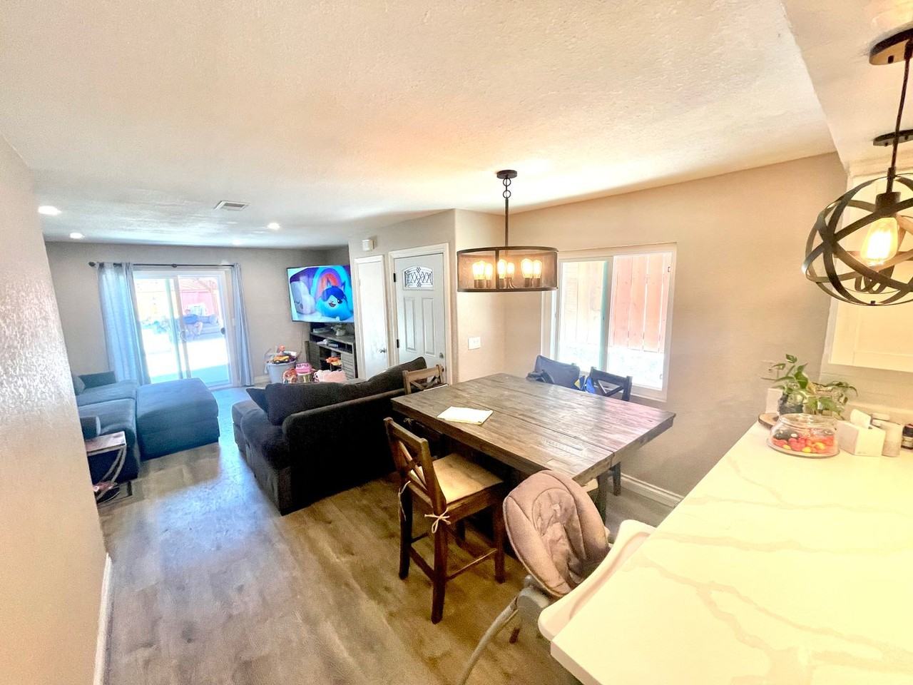 420 Ramona Ave - Photo 5 of 15