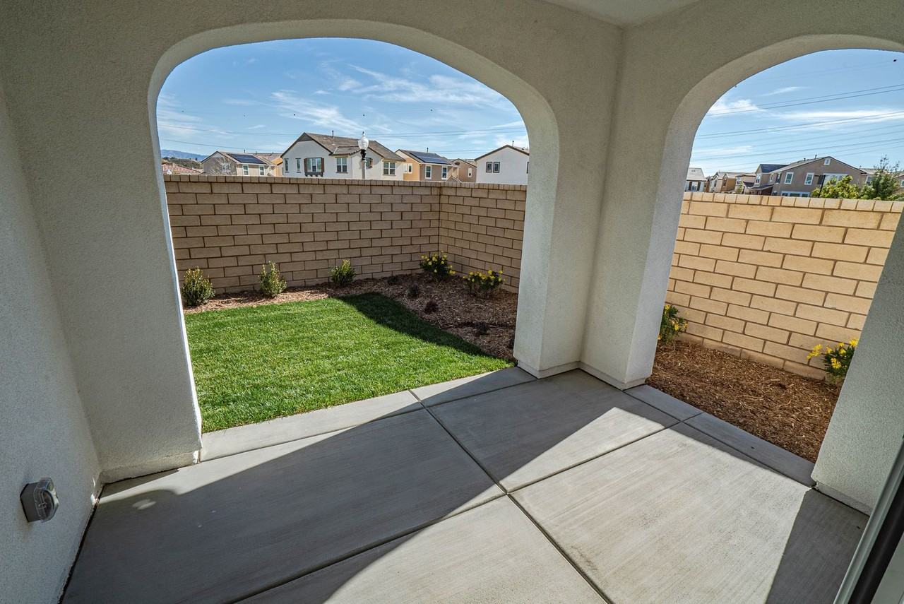 28354 Vela Way - Photo 3 of 24